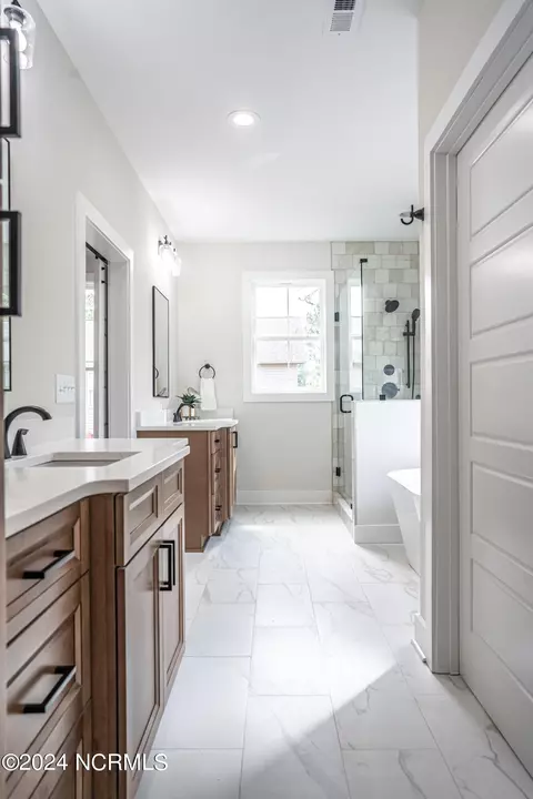 Bath - 2 Watson Ct, Pinehurst, NC 28374 photo 6 of 12