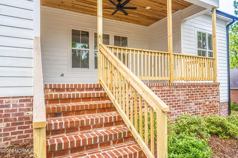 Exterior - 2 Watson Ct, Pinehurst, NC 28374 photo 7 of 15