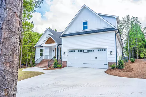 Exterior - 2 Watson Ct, Pinehurst, NC 28374 photo 12 of 15
