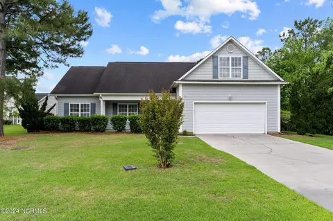 107 Regan Ct, Hampstead, NC 28443
