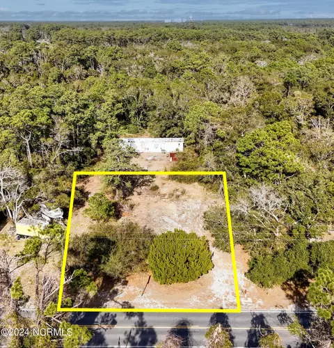 738 Jabbertown Rd, Southport, NC 28461