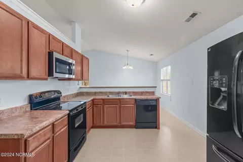 Kitchen - 132 Van Riggs Rd, Hubert, NC 28539 photo 2 of 3