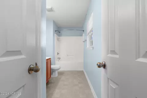 Bath - 132 Van Riggs Rd, Hubert, NC 28539 photo 2 of 3