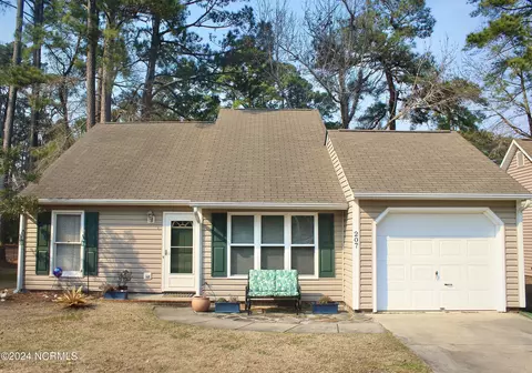 207 Rankin Ct, New Bern, NC 28560