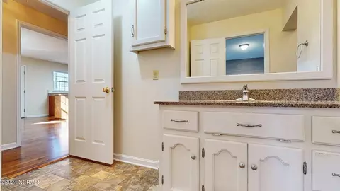 Bath - 1132 N Moore Rd, Robbins, NC 27325 photo 1 of 5
