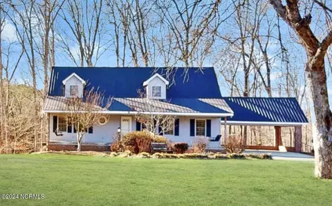 Exterior - 1132 N Moore Rd, Robbins, NC 27325 photo 2 of 16