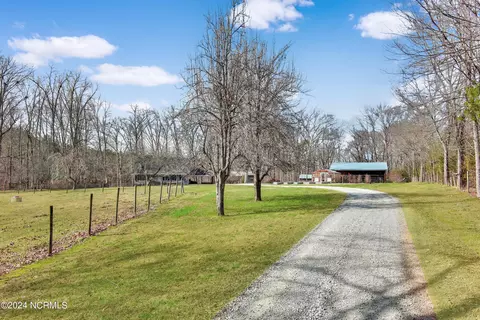 View/Area - 1132 N Moore Rd, Robbins, NC 27325 photo 2 of 5