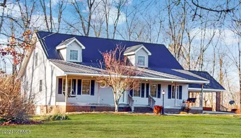 Exterior - 1132 N Moore Rd, Robbins, NC 27325 photo 3 of 16
