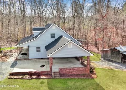 Exterior - 1132 N Moore Rd, Robbins, NC 27325 photo 8 of 16