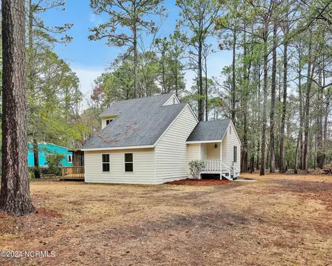 610 Hidden Valley Rd, Wilmington, NC 28409