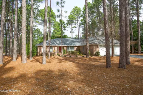 61 Scioto Ln, Pinehurst, NC 28374
