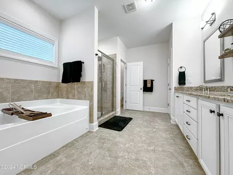 Bath - 227 Hydrangea Ln, Hampstead, NC 28443 photo 1 of 5