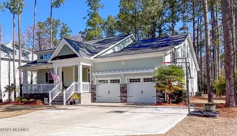 Exterior - 227 Hydrangea Ln, Hampstead, NC 28443 photo 2 of 8