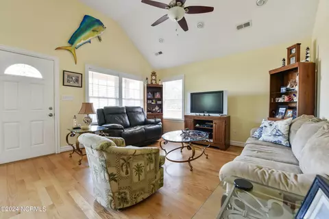 Living - 229 W Palmetto St, Kill Devil Hills, NC 27948 photo 2 of 5
