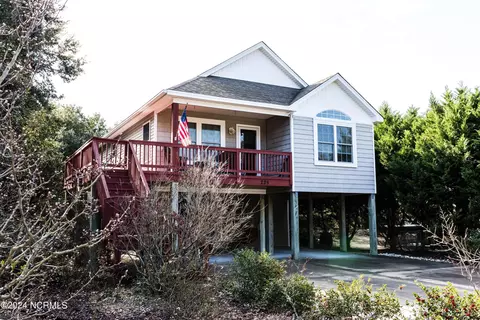 229 W Palmetto St, Kill Devil Hills, NC 27948