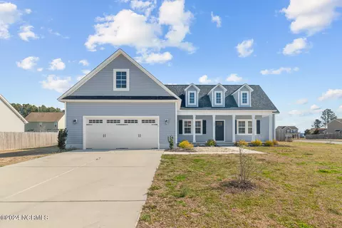 200 Pembury Way, Richlands, NC 28574