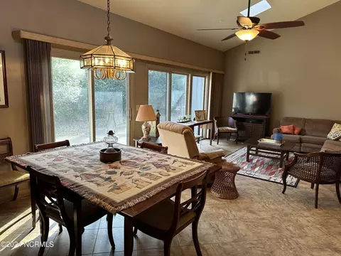 Dining - 601 Cordgrass Rd, Hampstead, NC 28443 photo 1 of 4