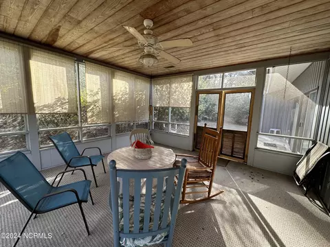 Exterior - 601 Cordgrass Rd, Hampstead, NC 28443 photo 5 of 8