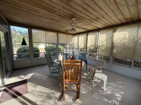 Exterior - 601 Cordgrass Rd, Hampstead, NC 28443 photo 6 of 8