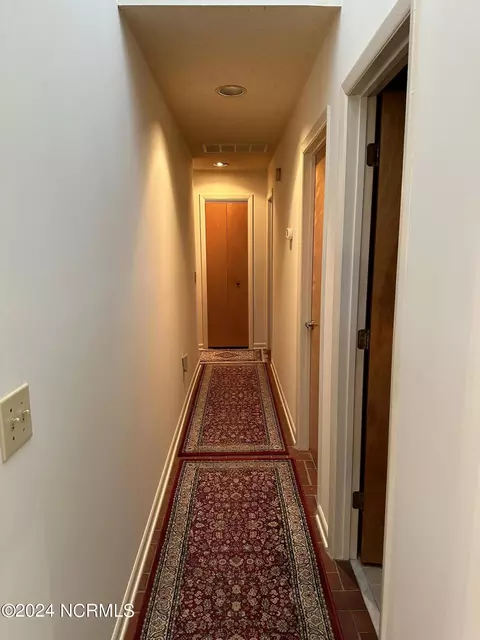 Entry Way - 601 Cordgrass Rd, Hampstead, NC 28443 photo 1 of 1