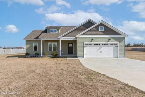 119 Fowler Manning Rd, Richlands, NC 28574