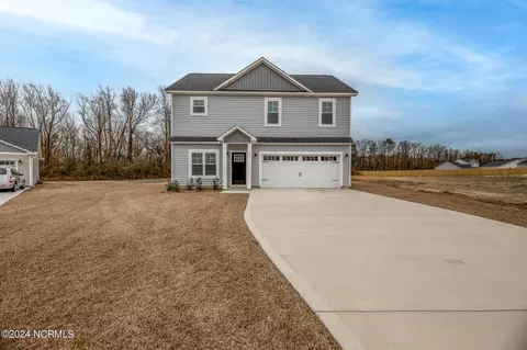 18 Cindy Ct, Richlands, NC 28574