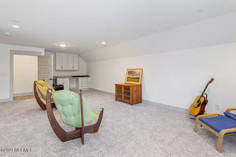 Living - 186 Longleaf Dr, West End, NC 27376 photo 4 of 4