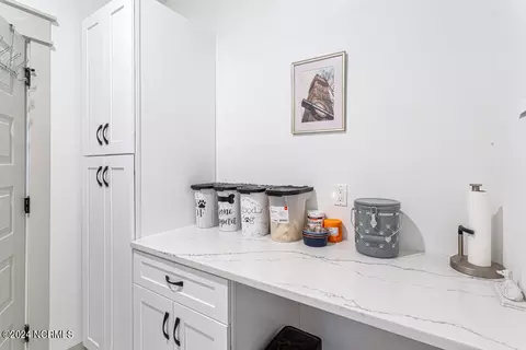 Kitchen - 186 Longleaf Dr, West End, NC 27376 photo 7 of 7