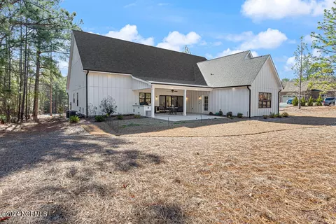 Exterior - 186 Longleaf Dr, West End, NC 27376 photo 6 of 15