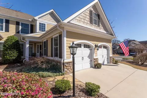 501 Cottage Ln, Southern Pines, NC 28387