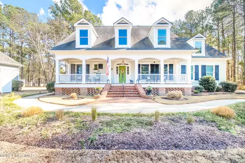 128 Scuppernong River Dr, Hertford, NC 27944