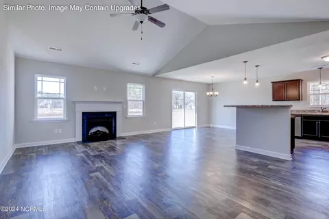 Living - 602 Macy Pl, Hubert, NC 28539 photo 1 of 6
