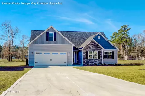Exterior - 602 Macy Pl, Hubert, NC 28539 photo 1 of 5