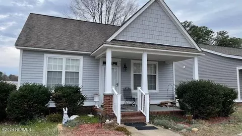 605 Cuddington Ln, Nashville, NC 27856
