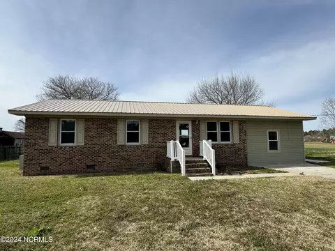234 Midway Rd, Whiteville, NC 28472