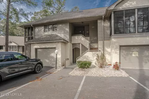 261 Clubhouse Rd # D, Sunset Beach, NC 28468