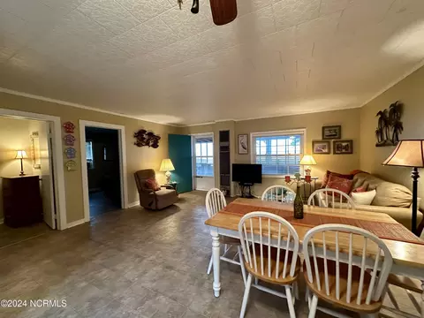 192 Emerald Ln, Roper, NC 27970 photo 2