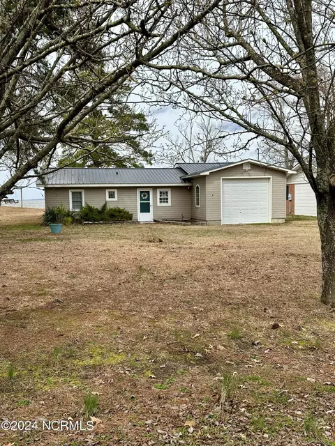 192 Emerald Ln, Roper, NC 27970