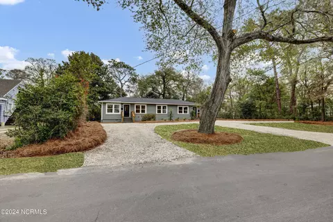 2035 Monroe St, Wilmington, NC 28401
