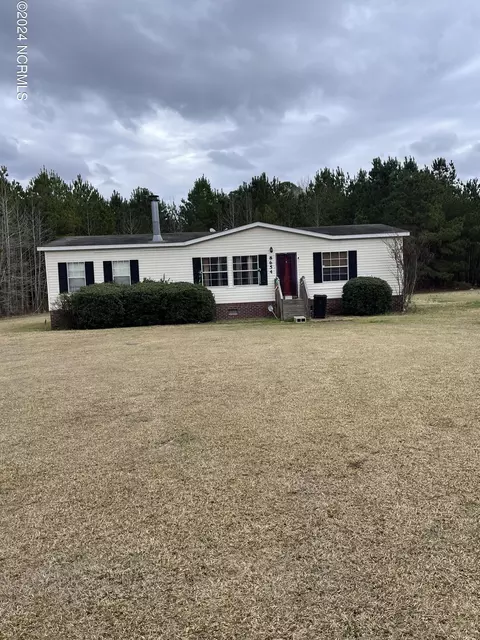 8654 Us Highway 701 N, Elizabethtown, NC 28337