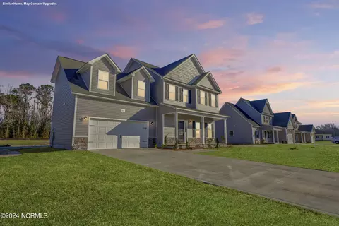 Exterior - 609 Macy Pl, Hubert, NC 28539 photo 3 of 6