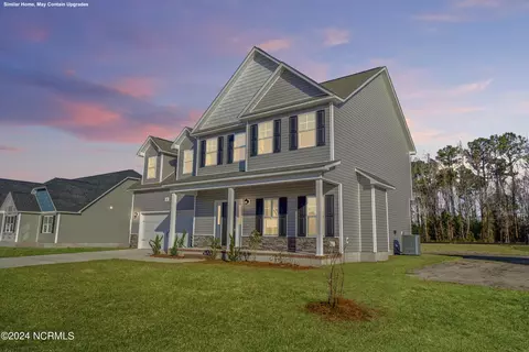 Exterior - 609 Macy Pl, Hubert, NC 28539 photo 2 of 6