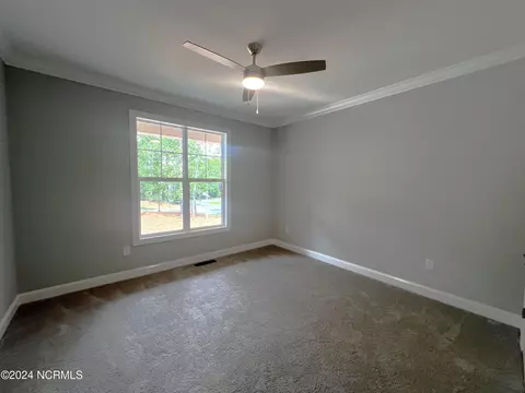 496 Longleaf Dr, West End, NC 27376 photo 7