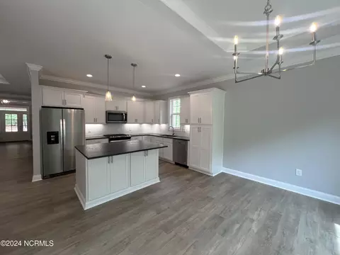 496 Longleaf Dr, West End, NC 27376 photo 8