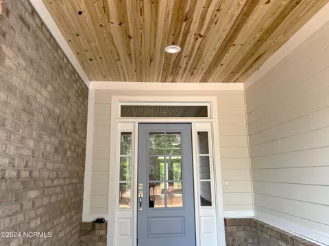 496 Longleaf Dr, West End, NC 27376 photo 2