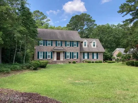 1202 Pine Valley Dr, New Bern, NC 28562