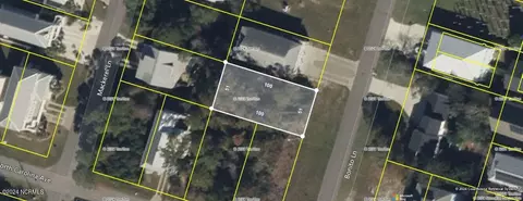 1218 Bonito Ln, Carolina Beach, NC 28428
