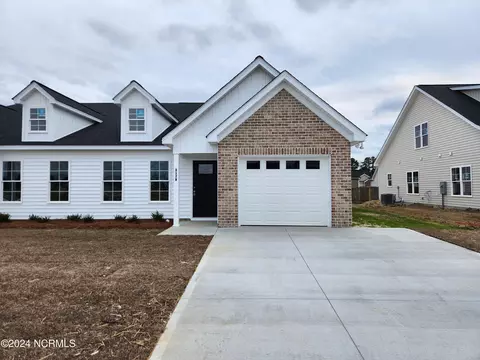 817 Sarah Rebecca Dr #B, Greenville, NC 27834