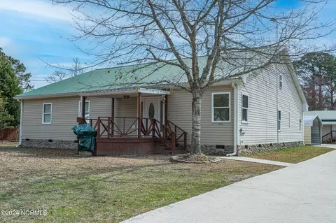 344 Cedar Creek Rd, Newport, NC 28570