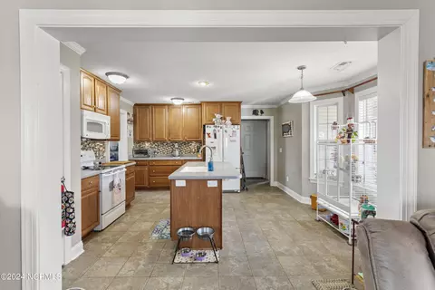 Kitchen - 102 Lafitte Dr, Hubert, NC 28539 photo 1 of 6